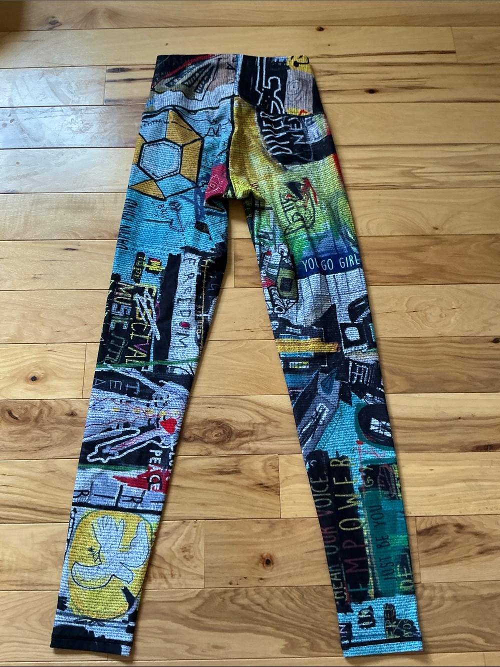 Niyama Sol Barefoot Leggings - Picture 9 of 11